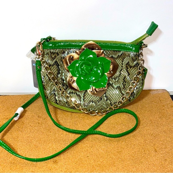 Sharif Green Snakeskin Print Crossbody Purse Chain Handbag Unique Designer - Picture 1 of 12